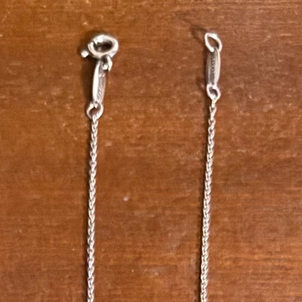 Sterling Silver Tiffany Elsa Peretti bean necklace - Picture 3 of 6